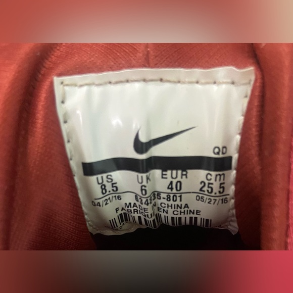 Nike Shoes| Air Huarache Run| Color: Ember Glow/Red | Size 8.5 women’s/ 7 Men’s - Picture 4 of 5